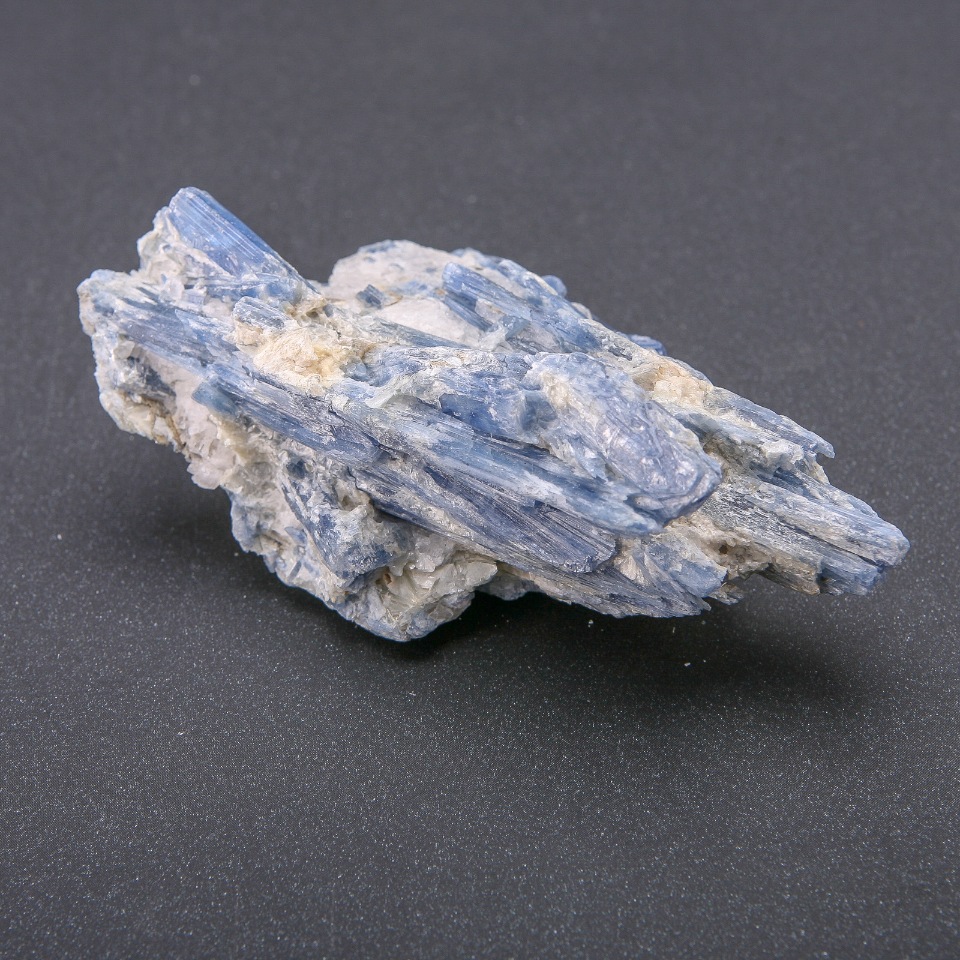 Unpolished Kyanite Interior Decorative Stone, price per 100 grams