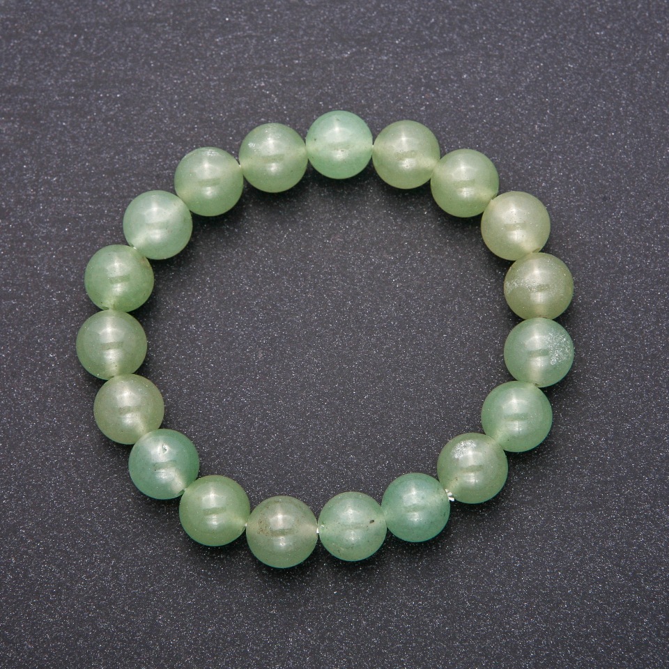 Jade bracelet with smooth beads, diameter 10(±)mm, length 18 cm