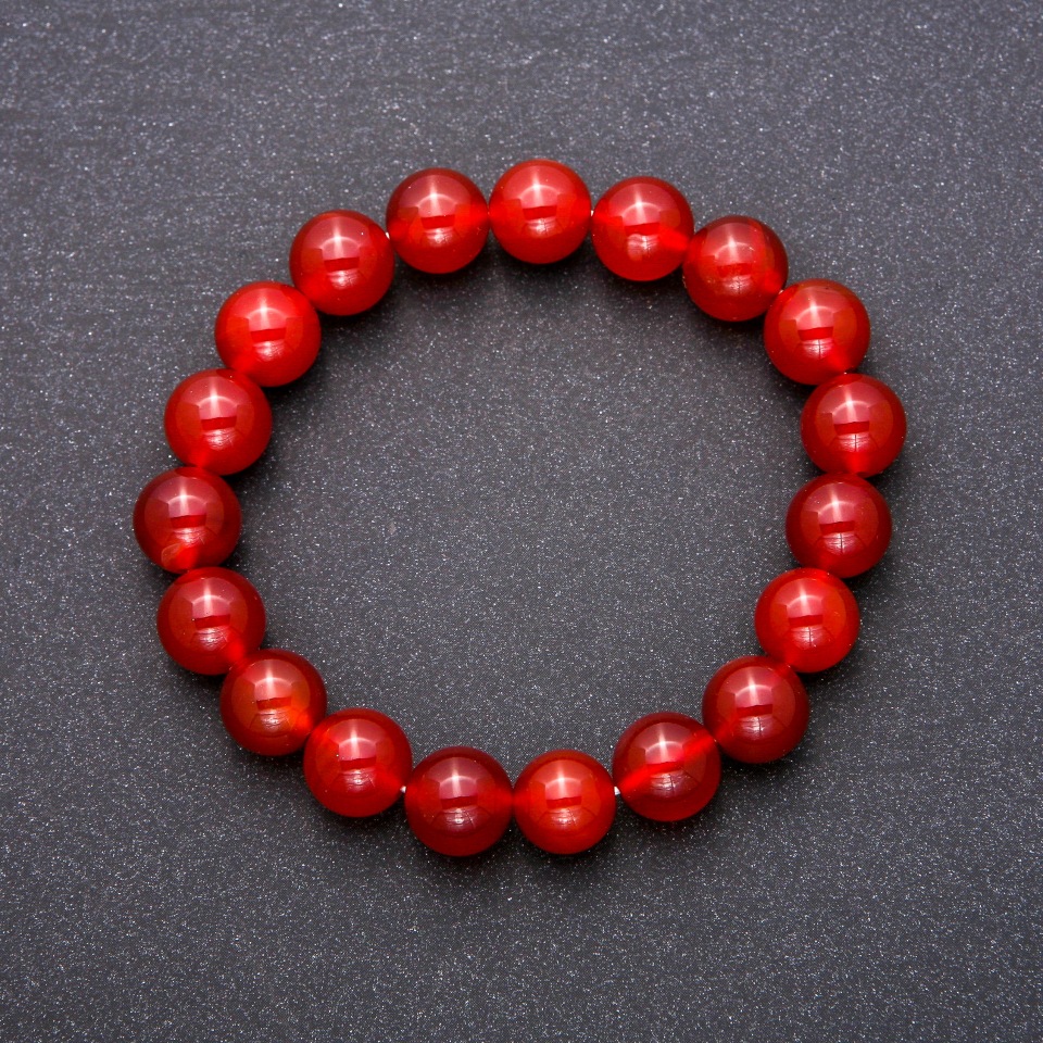 Carnelian bracelet with smooth beads, 10 mm diameter, 18 cm length