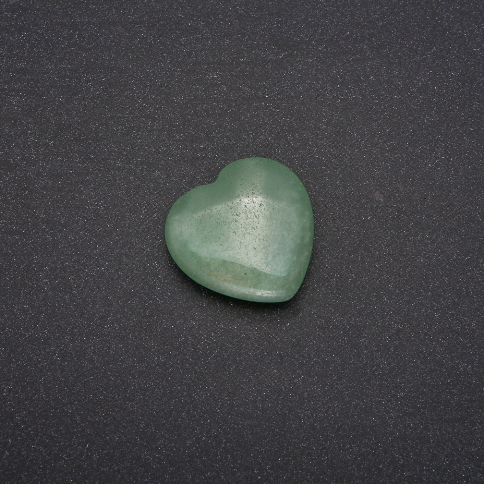 Nephrite heart-shaped souvenir stone 30×30×10(±)mm
