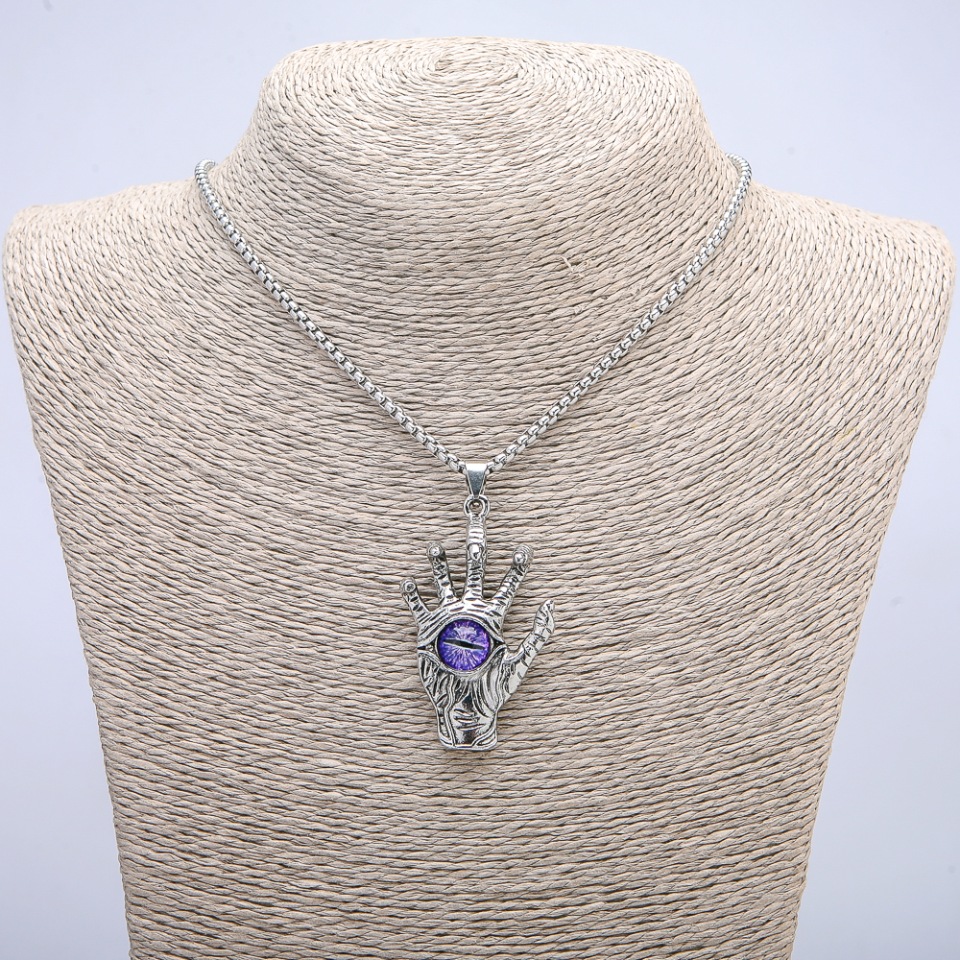 Pendant 'Dragon's Eye Hand' 55x30 mm on a chain, length 70 cm + A147: A191 + silver metal
