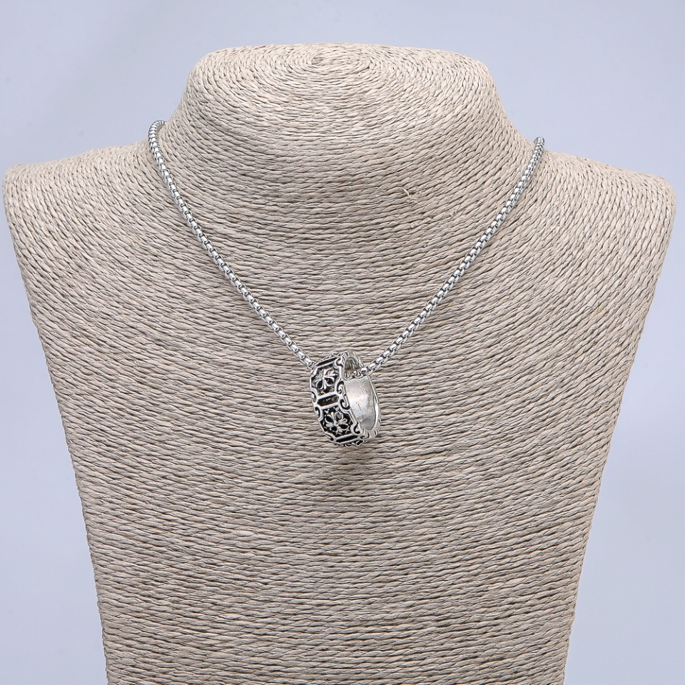 Pendant Ring 27x10 mm on a chain, length 70 cm + - silver-tone metal