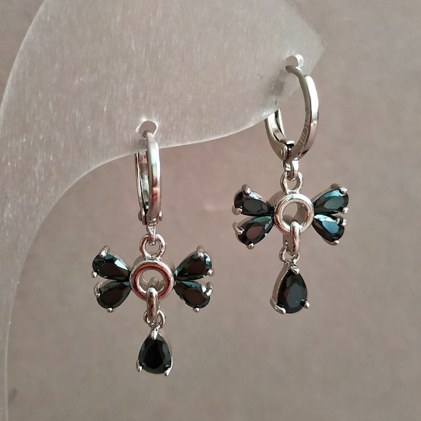 Xuping Rhodium Earrings with Black Crystals, diameter 14 mm + -, thickness 28 mm +