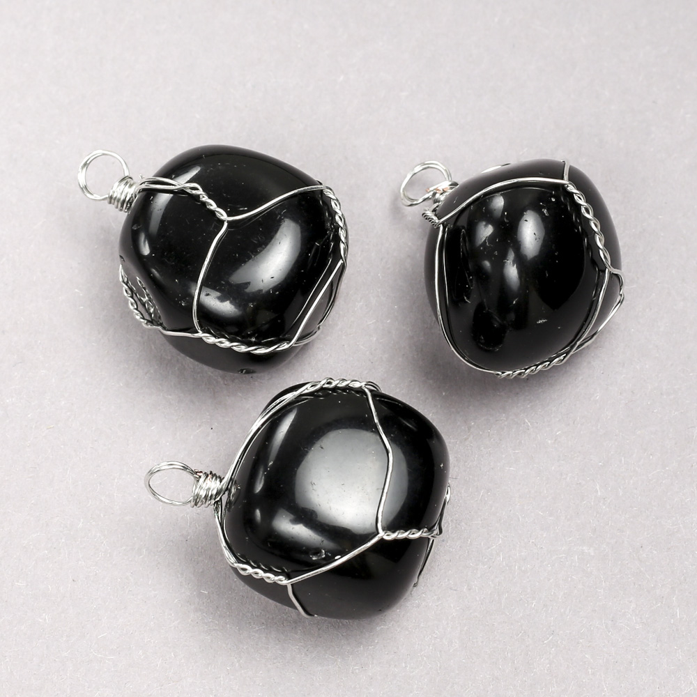 Pendant in a Silver Wire Wrap with Natural Black Onyx, 35×20 mm diameter+