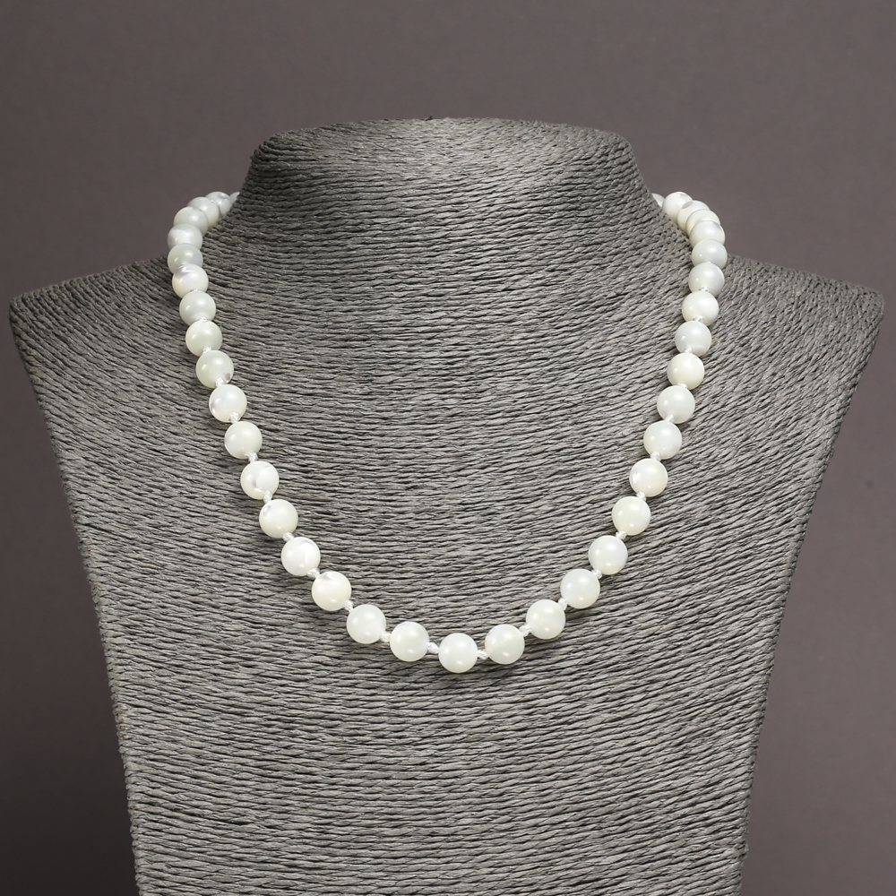 Natural Mother-of-Pearl Necklace, Milky White, diameter 7.5 mm, length 45 cm