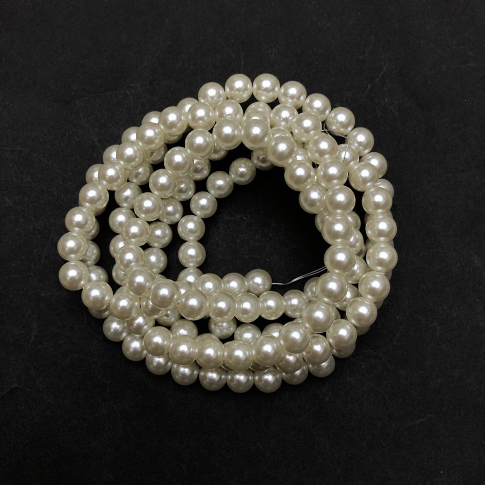 Beads on fishing line White Mallorca acrylic, 8 mm diameter, length 113 cm, approximately 150 beads