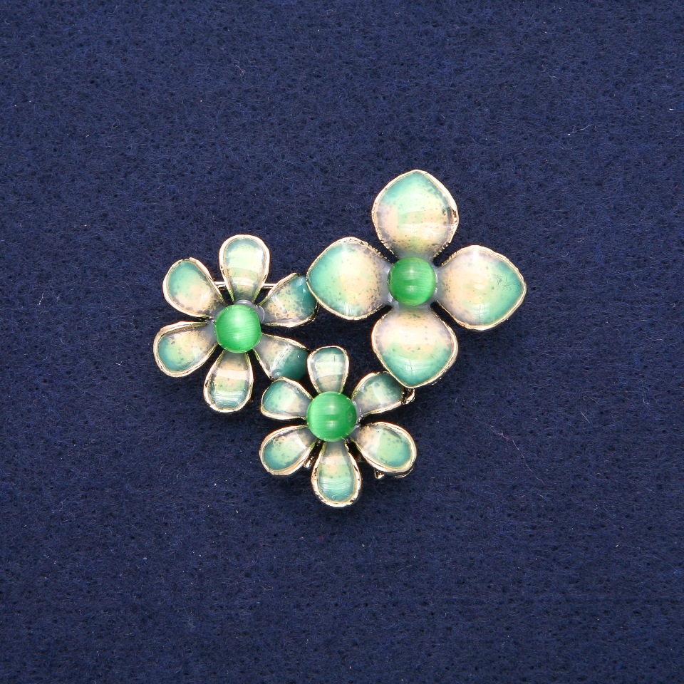 Brooch-pendant 'Flowers with Green Cat's Eye' and enamel, gold-tone metal 36×46 mm