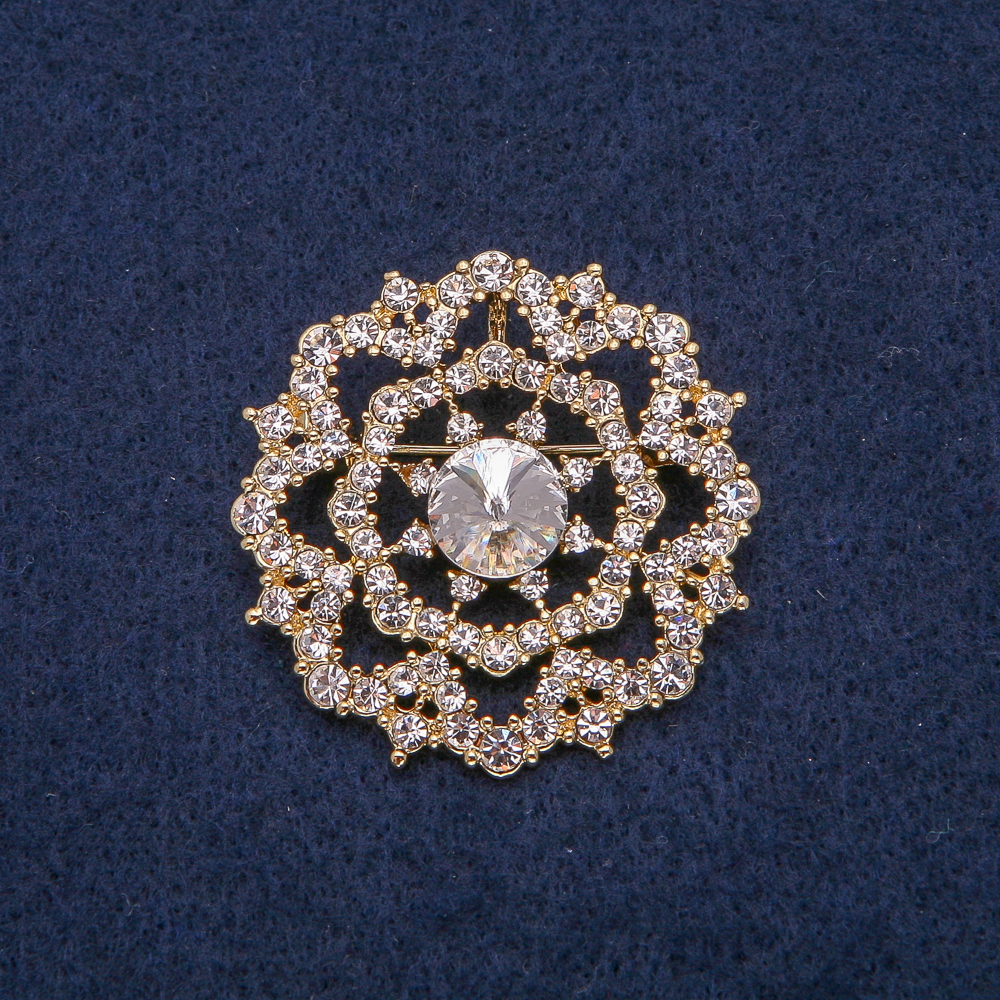 Gold-tone metal brooch with white rhinestones 40x40 mm