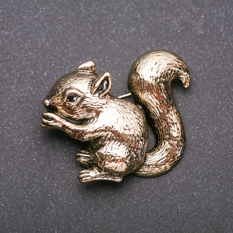 Squirrel Brooch enamel Yellow-gold metal 36x47mm