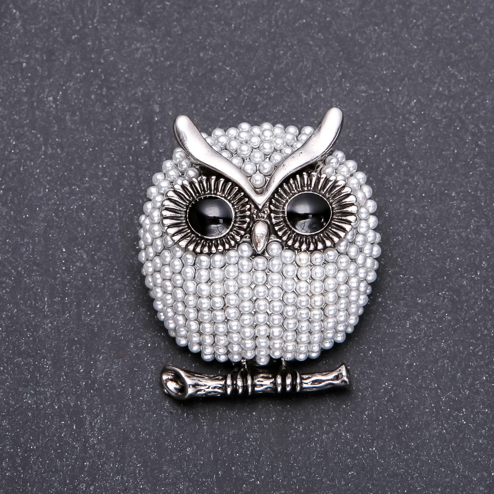 Owl Beaded Brooch, 34x40 mm, Gray Metal