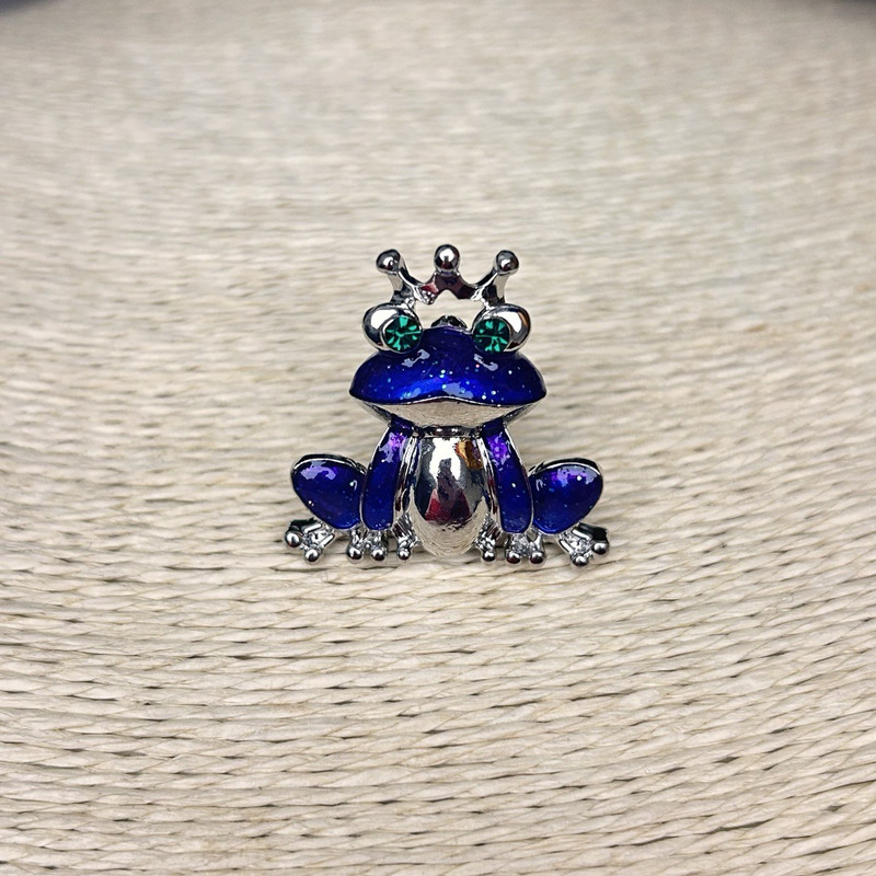 Frog Brooch, Silvery Metal, Rhinestones and Enamel, 30mm +