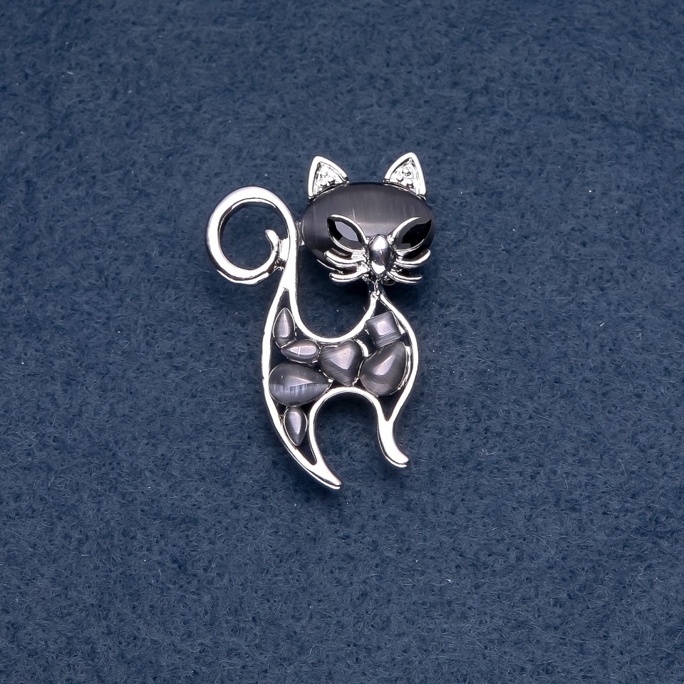 Brooch 'Kitty' with black Cat's Eye, metal color 'silver' 30×45 mm