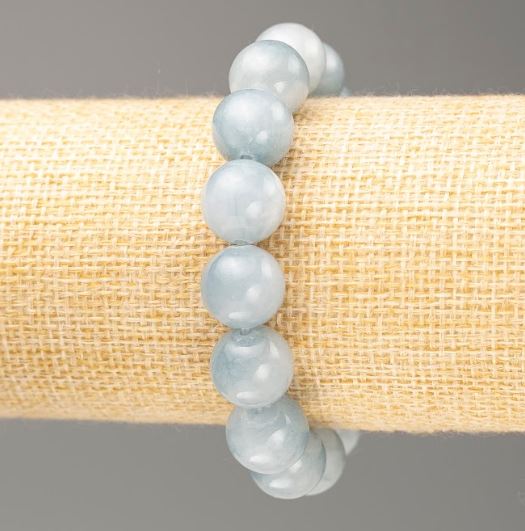 Elastic bracelet with acrylic beads imitating aquamarine — smooth beads, diameter 12.5 mm, length 18 cm