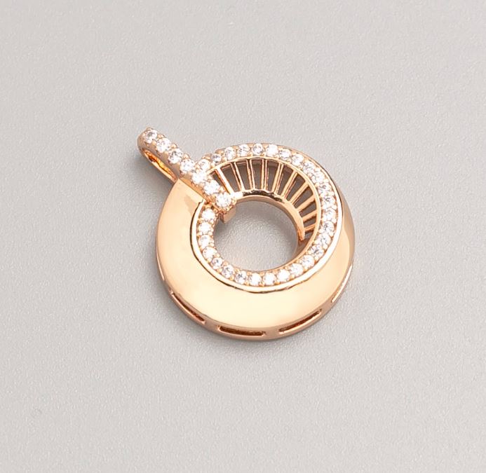 Xuping Pendant 18K Gold Plated with White Crystals, 20mm Diameter+