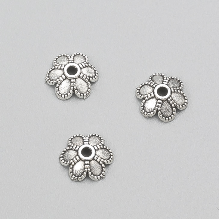 End cap, silver-colored metal, diameter 9×3 mm (±), packaging 20 g, 62 (±) pcs