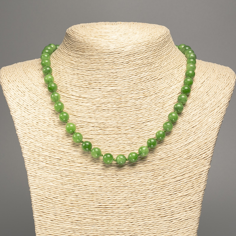 Green Jadeite Necklace with Smooth 8mm Beads, approx. 50 cm long, made of white nephrite (synthetic dyed)