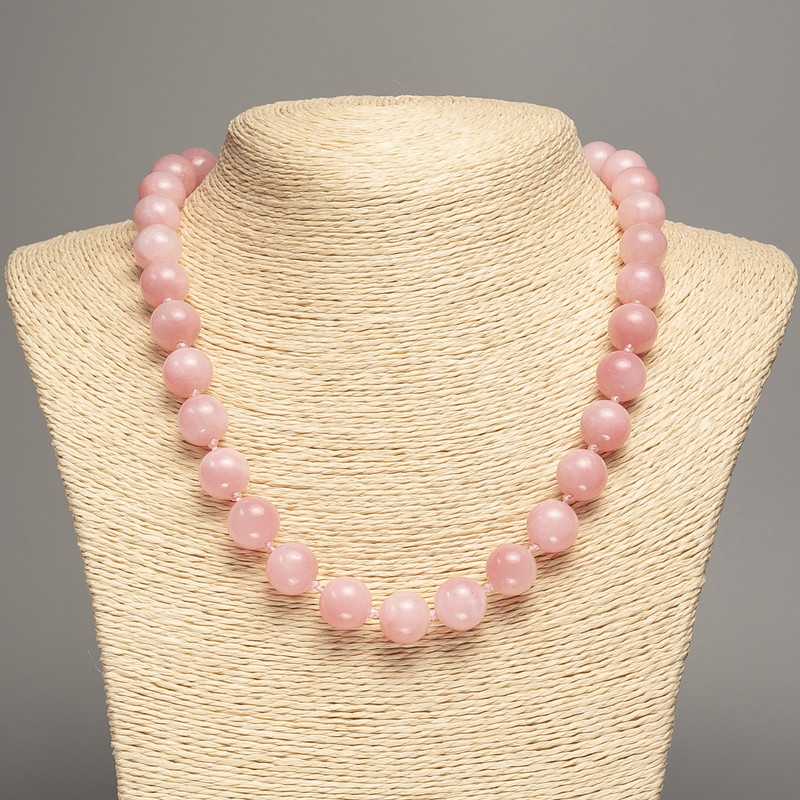 Necklace 'Strawberry Quartz' with smooth beads, 12 mm diameter, 50 cm long, from white jade (synthetic dyed)