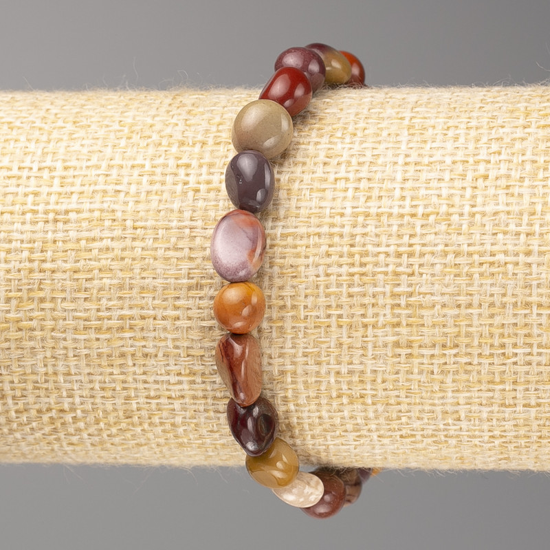 Mookaite Jasper Bracelet, faceted beads, 7x8 mm, elastic, length 18 cm+