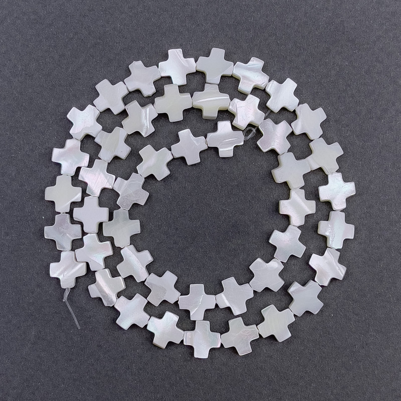 Mother-of-pearl cross beads, 8×8×3 mm, 39 cm length on thread