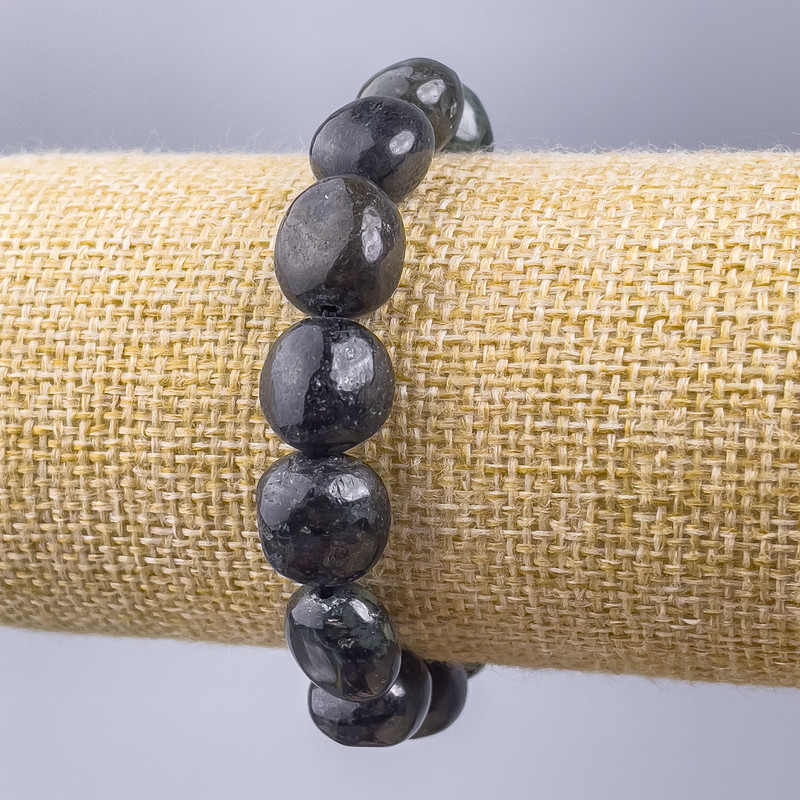 Bracelet with Seraphinite, natural faceted stone, diameter 12x14 mm, length 18 cm (stretch)