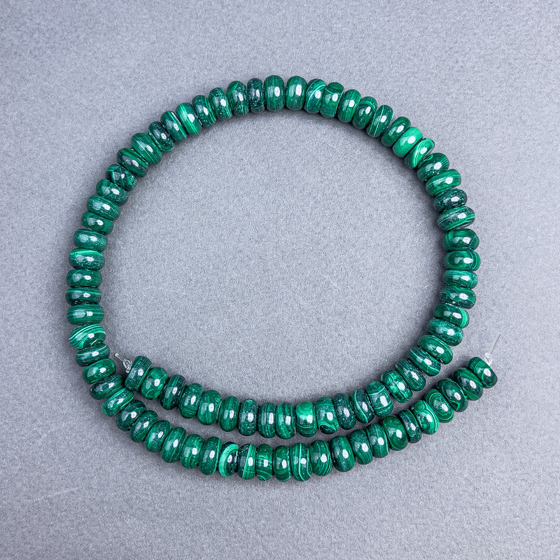 Malachite beads, natural stone rondelle, diameter 10x5 mm ± on thread, length 40 cm+