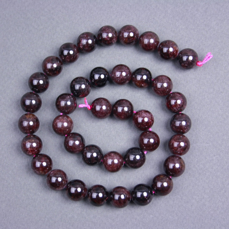 Garnet Beads, Natural Stone, Smooth Round Beads, 10 mm Diameter, on Thread, 39 cm Length