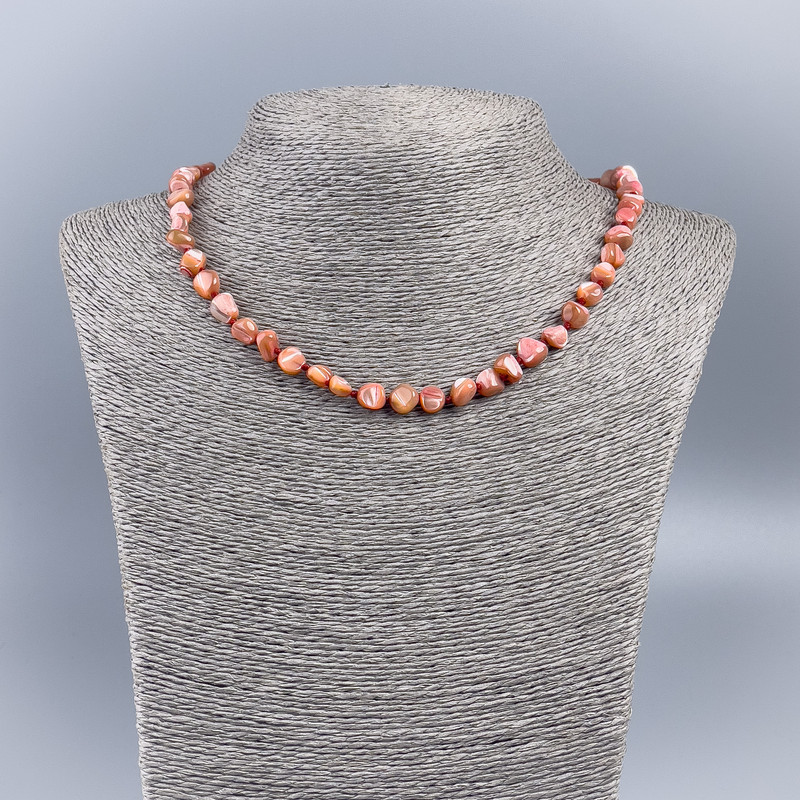 Necklace of natural mother-of-pearl (toned) terracotta chip beads, 8mm diameter, 50 cm long