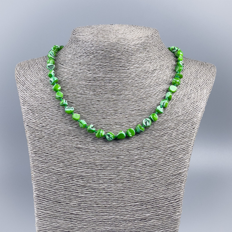 Green-Tinted Natural Mother-of-Pearl Necklace with Round Beads, 8 mm Diameter, 48 cm Length