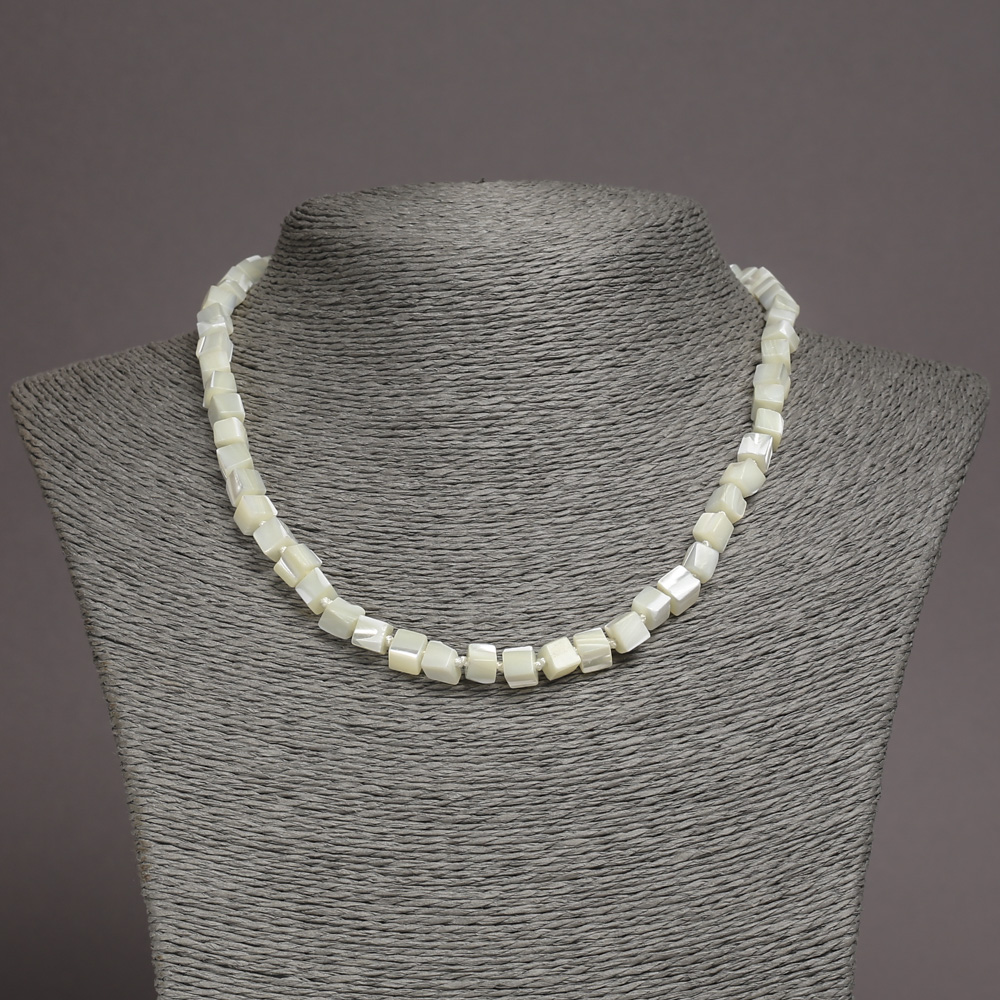 Natural mother-of-pearl square bead necklace, 5–6 mm, length 45 cm