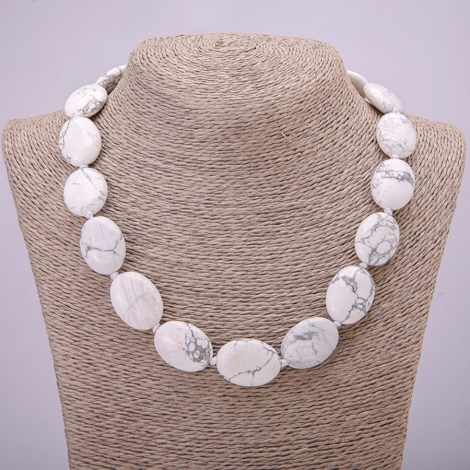 Chalcedony Necklace, natural stone, oval 25×18 mm, length 45 cm +