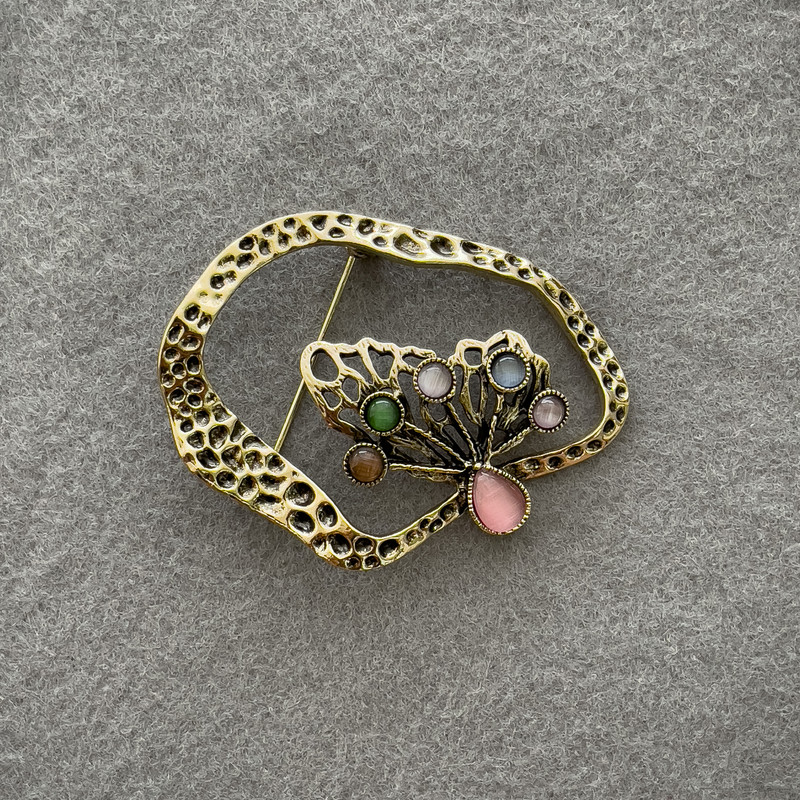 Butterfly Brooch with Multicolor Cat's Eye in Golden Metal 55×43mm+