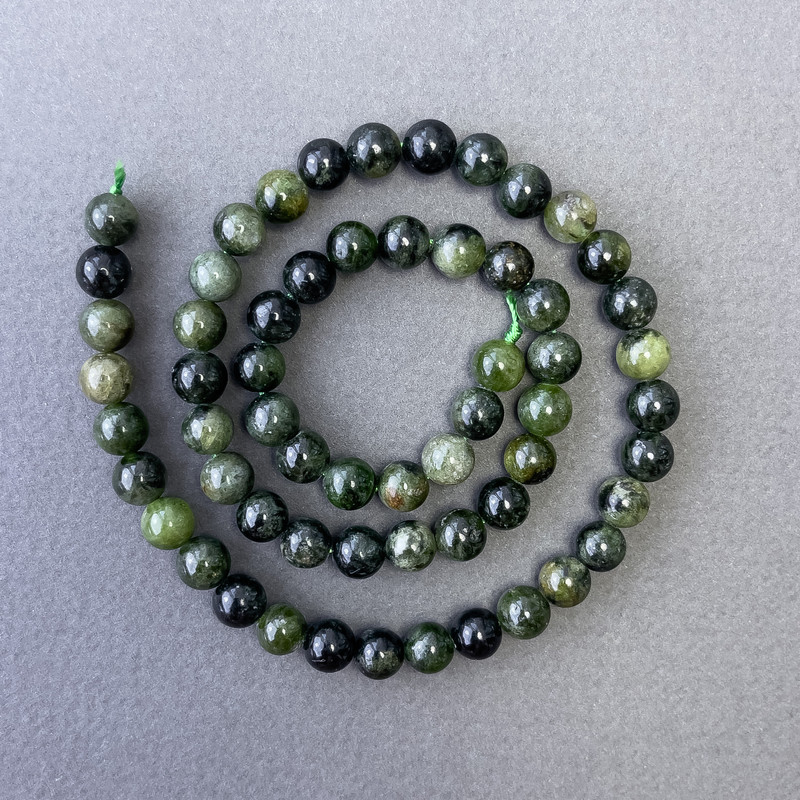 Natural Diopside Beads, Smooth Round Balls, 6.5 mm Diameter, 39 cm Length