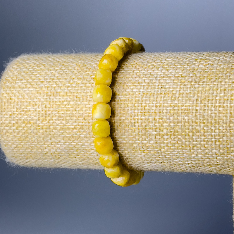 Yellow Jadeite Bracelet, Natural Jadeite Gemstone, Faceted Cube, 7mm Diameter, 18cm Length (Stretch)