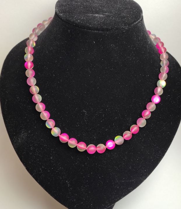 Opal Glass Raspberry Chameleon Necklace, smooth bead, diameter about 8 mm, length 49 cm