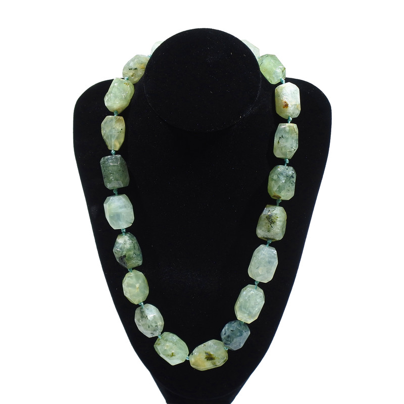 Necklace with Prehnite, natural stone, faceted, diameter 14×20 mm ±, length 52 cm +