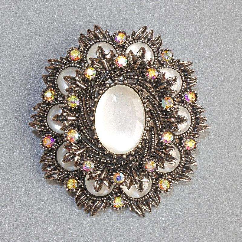 Accent Brooch-Pendant with White Cat's Eye, Chameleon Crystals, Dark-Silver Metal 48×54mm