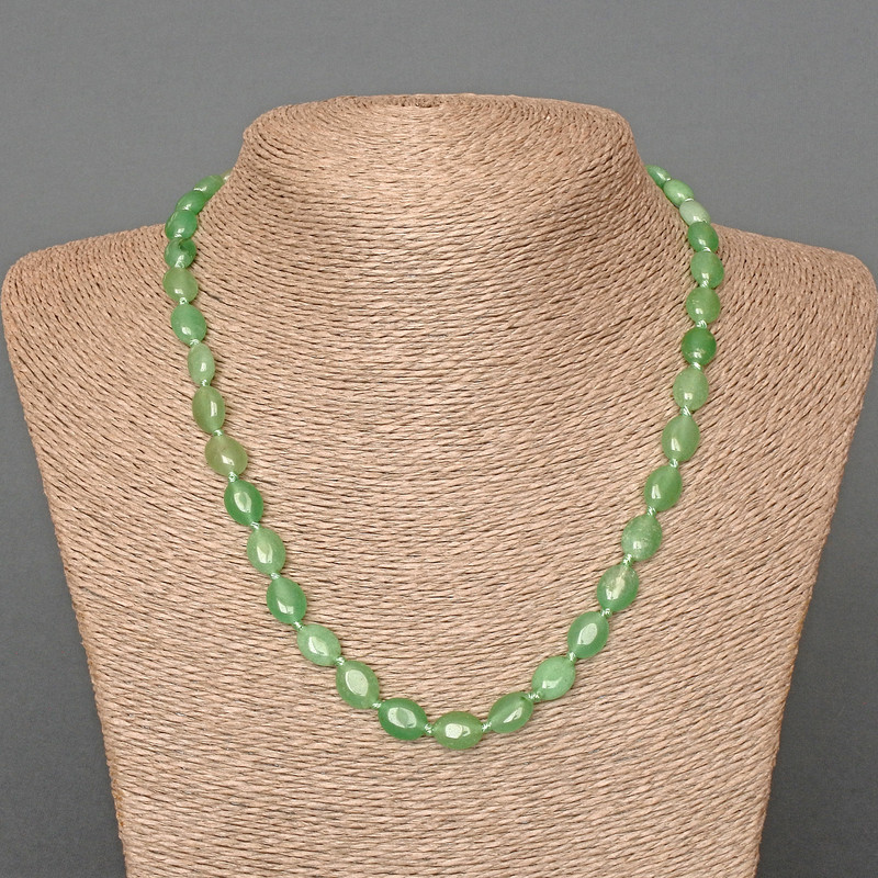 Natural nephrite necklace with oval stones, 8×10 mm, length 48 cm